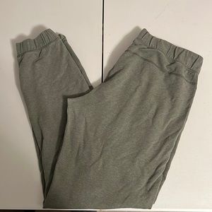 Lululemon Size 8 joggers